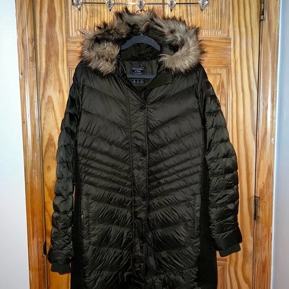 Abercrombie & Fitch Jackets & Blazers - Abercrombie & Fitch Green Puffer Long Jacket Coat